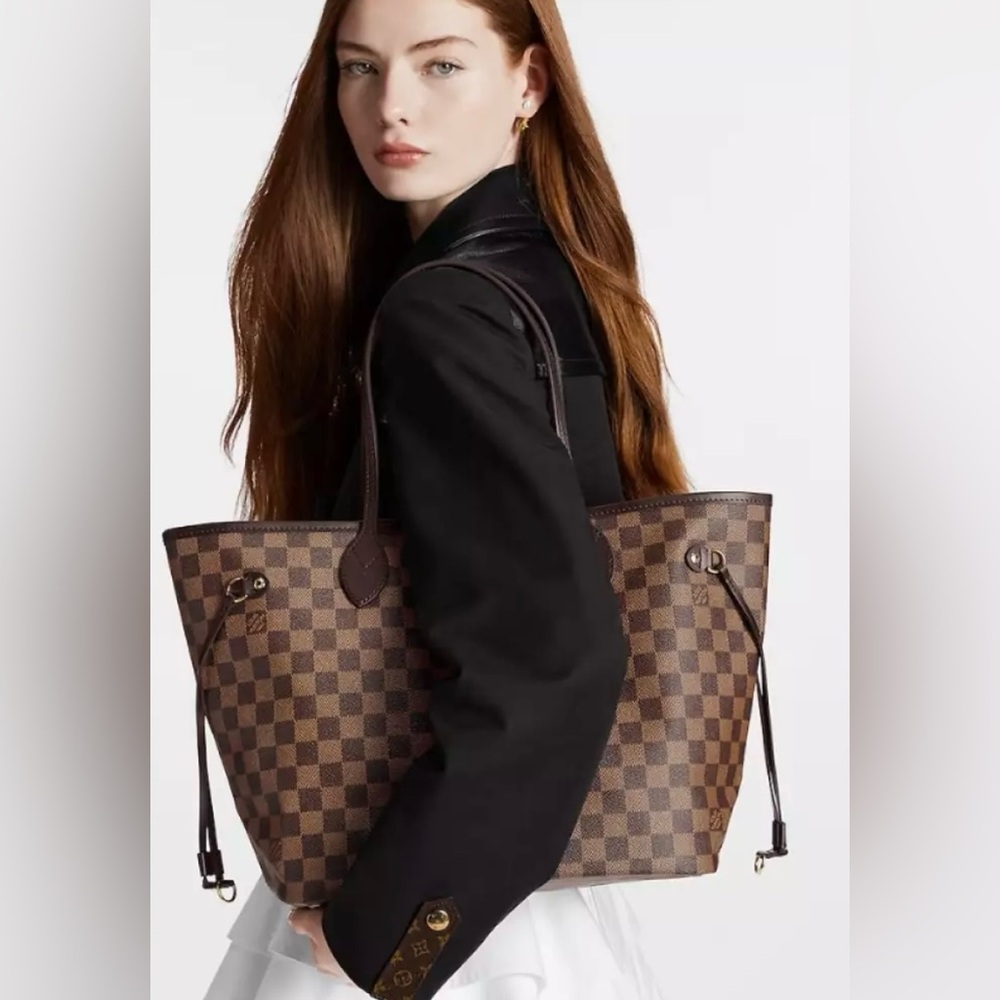 🎁EARLY🎁SALE 🚨2020 EUC Neverfull MM🚨 Louis Vuitton Daimer Ebene